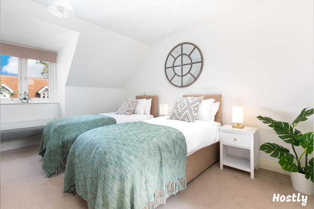 Albatross House - Comfy Home With Parking Σλόουθ Εξωτερικό φωτογραφία