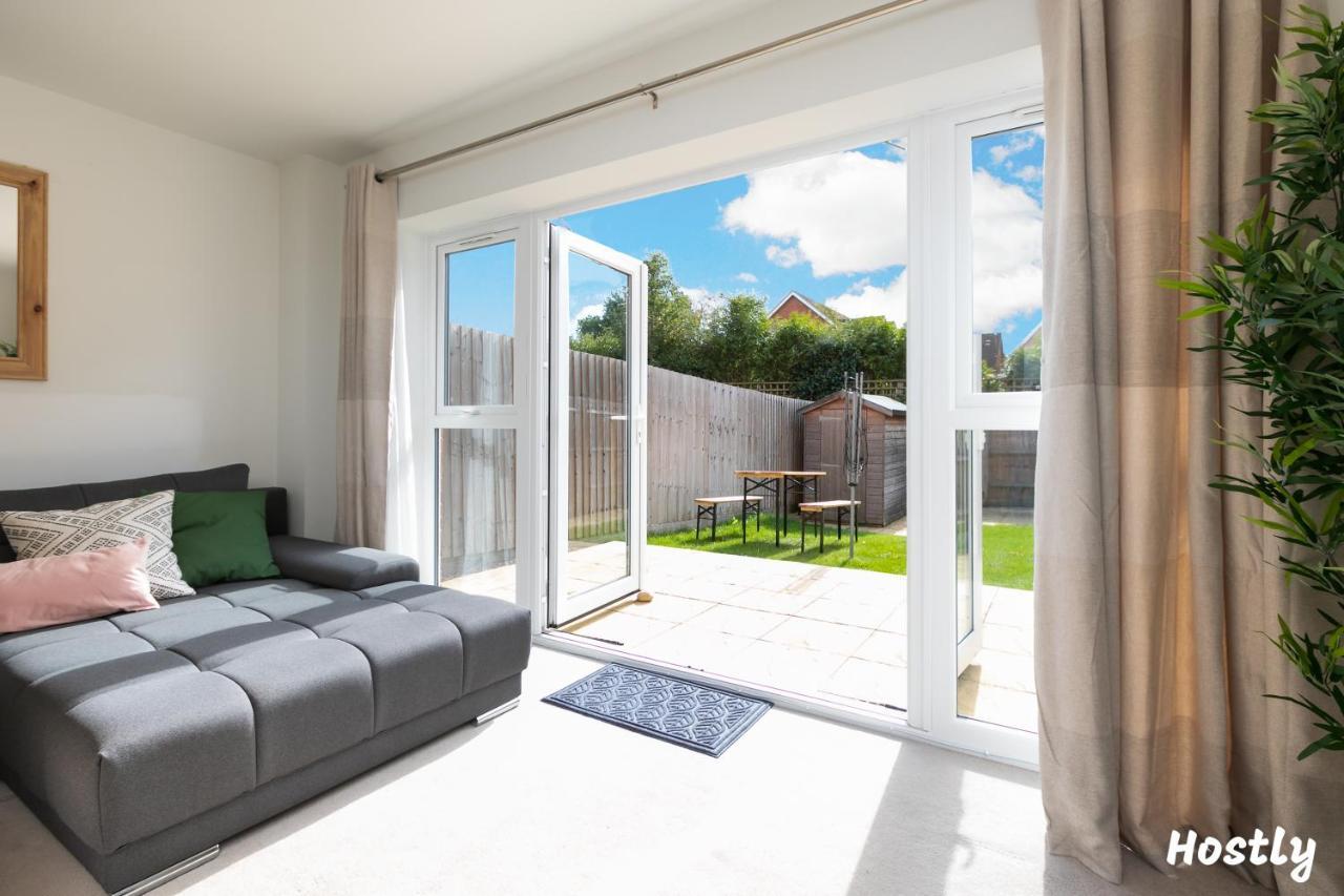 Albatross House - Comfy Home With Parking Σλόουθ Εξωτερικό φωτογραφία